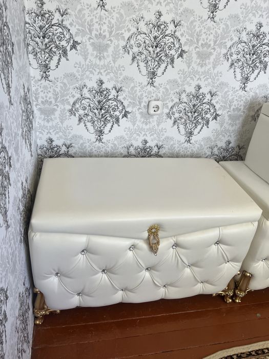 Сундуки б/у 3 штуки.