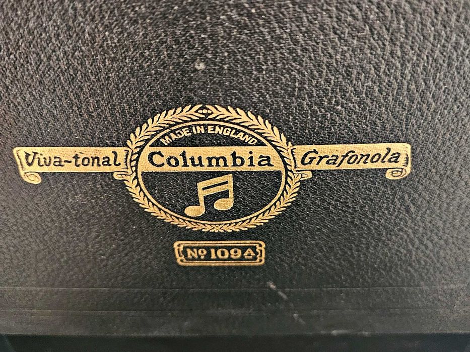Gramofon Columbia Viva-tonal Grafonola, model No. 109A, (1920 Londra)