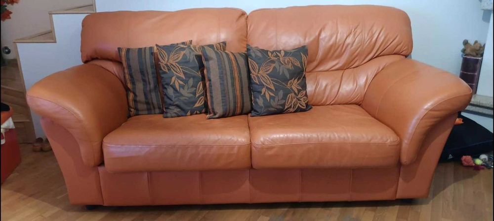 холна гарнитура от ЕСТЕСТВЕНА КОЖА с функция сън