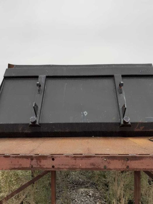 Ковш шириной 1.8 м для КУН 0,8