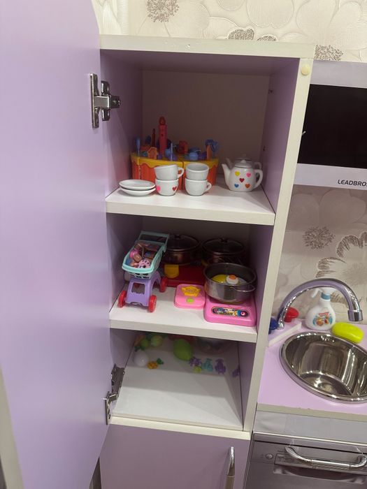 Продам детскую кухню