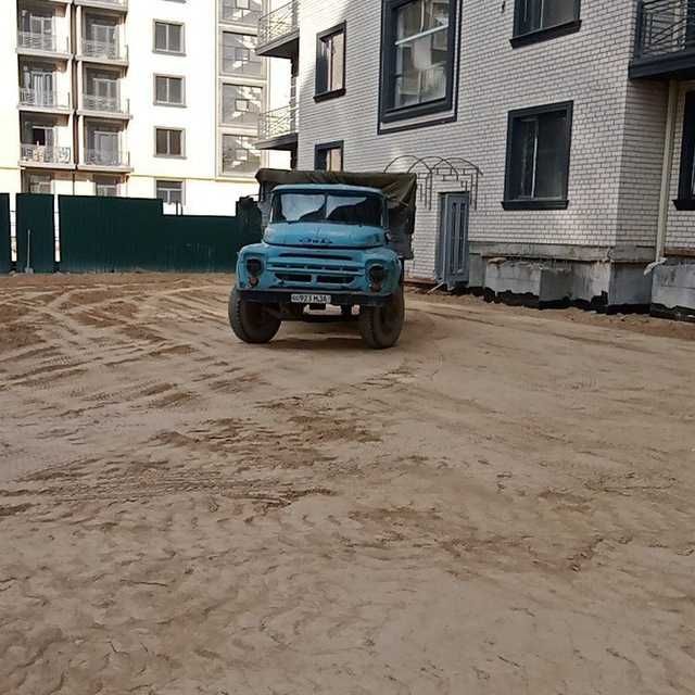 ЗиЛе самасвале чистый жёлтый грунт доставка. ЗиЛда турпок бор доставка