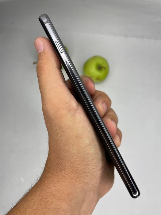 Samsung galaxy s10+  holati 9/10 vietnam