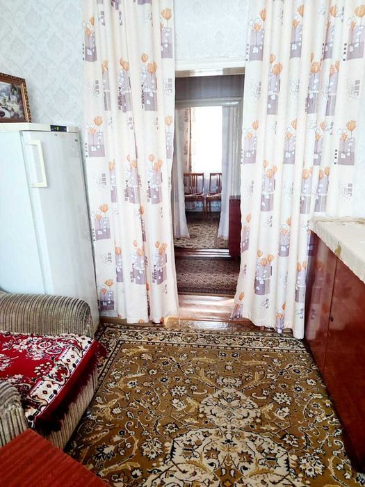 ПРодам дом 4 комнаты 10соток