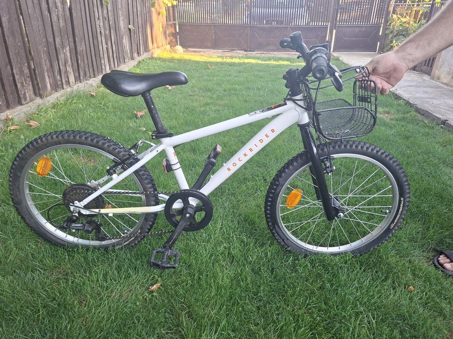 Bicicletă pentru  copii(6-8 ani ).