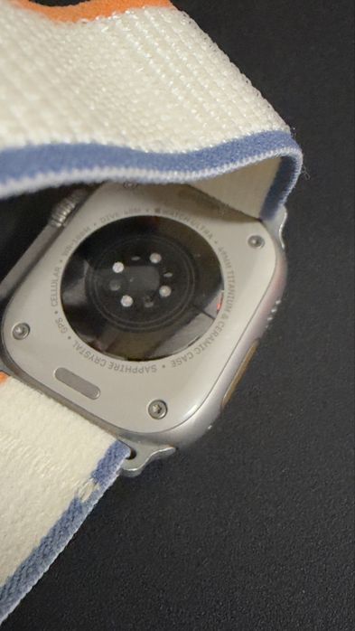 Apple Watch Ultra 3 GPS + Cellular 49mm Titanium M/L Garantie