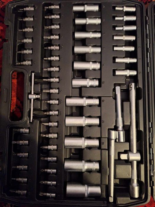 Куфар с инструменти Гедоре 172 части с 3 броя тресчотки