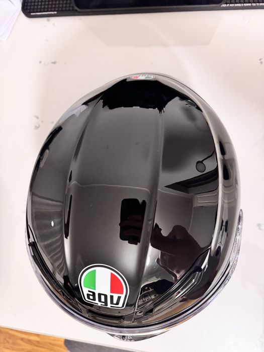 Casca AGV K6S cu Cardo Freecom 4X