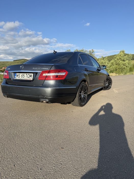 Vand Mercedes Benz E Class W212 e300 hybrid