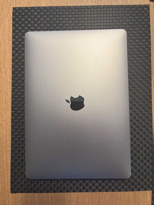 Laptop Apple MacBook Air 2019, ca nou