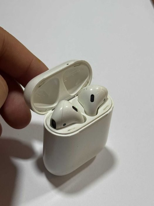 Apple Air Pods 1 Gen