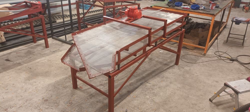 Masa (dispozitiv) sortare  (cernut) diverse