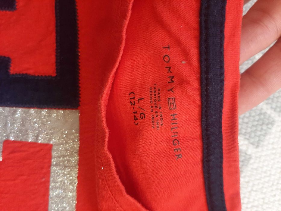 Оригинални тениски Tomi Hilfiger и Levi's