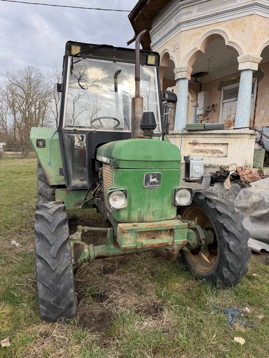 Tractor John Deere 2130