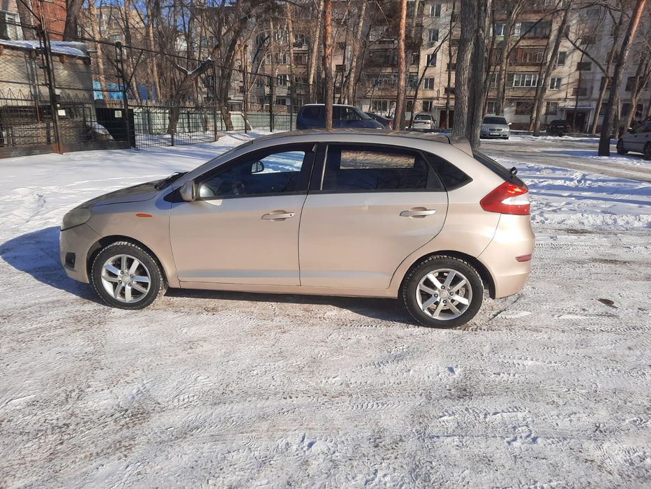 Продам автомобиль    Chery bonus 2012года