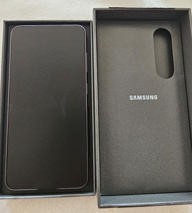 Samsung S25, 256 MB