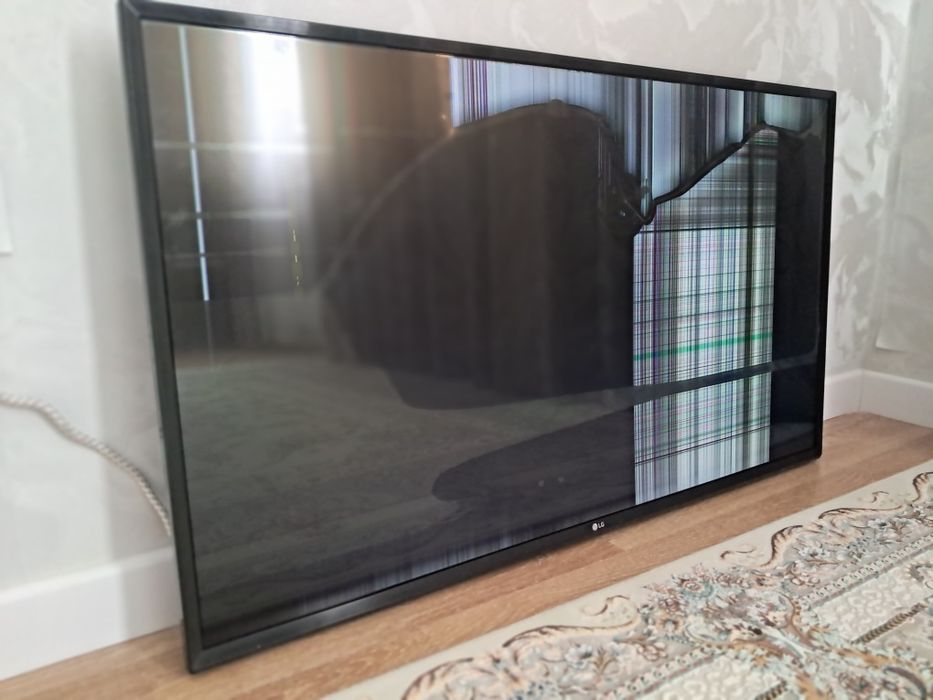 Продам телевизор LG smart tv