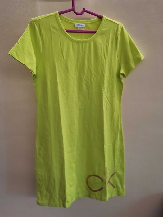 Дамска рокля много добро качество