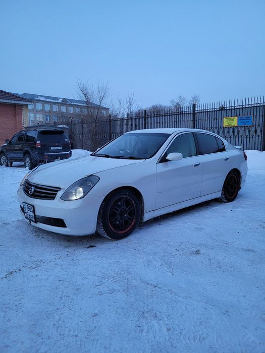 Продам Nissan Skyline V35 2001год