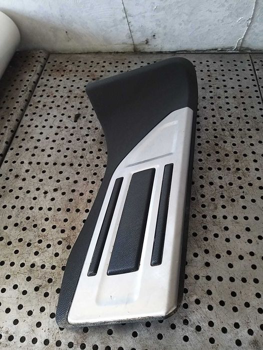 Ornament odihnitor picior peugeot 3008 2 2018 9811350880