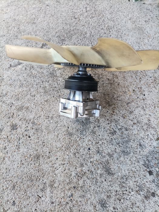 Вентилатор на радиатора+перка за охлаждане+водна помпа за Киа Соренто