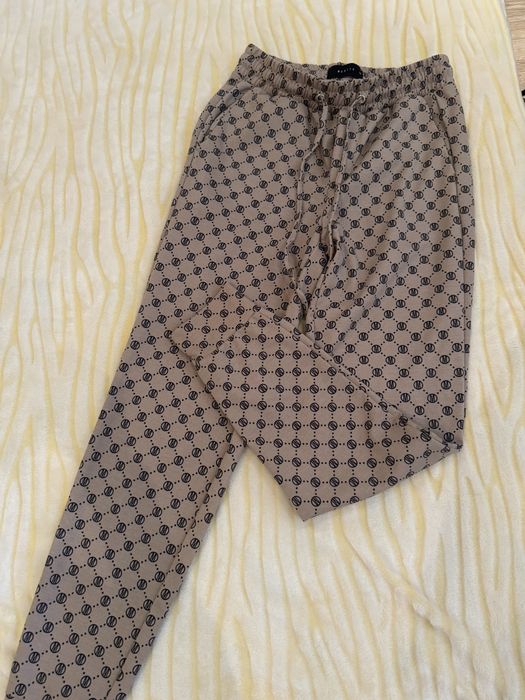 Дамско долнище от комплект  Mohito 34 номер