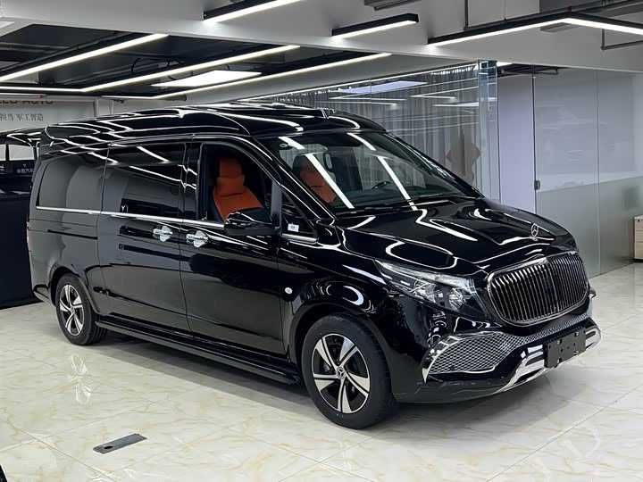 Mercedes Benz V-class V300L