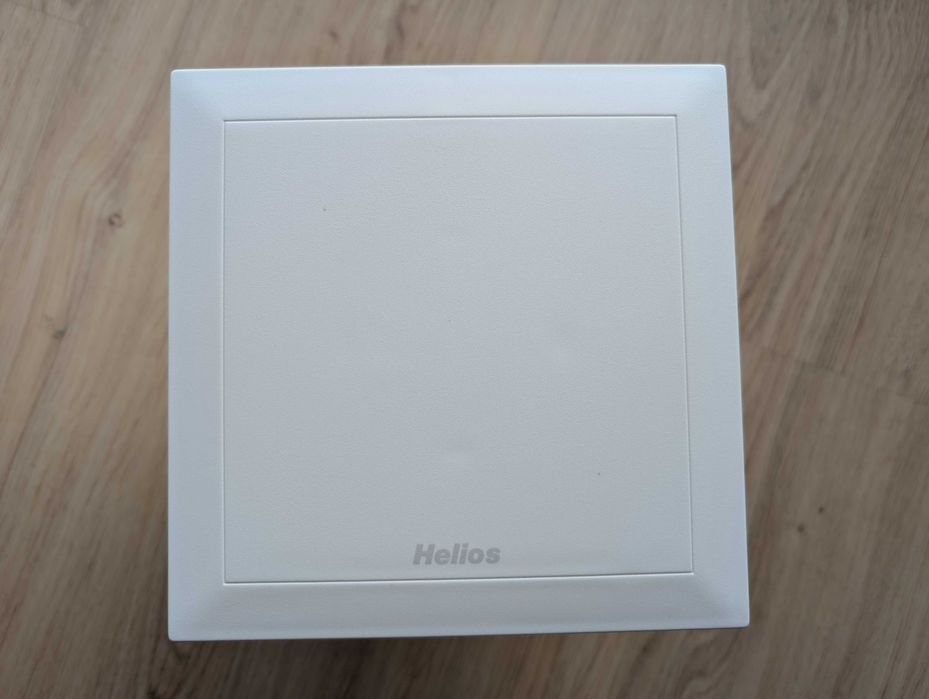 Vând ventilator Helios MiniVent M1/120 N/C