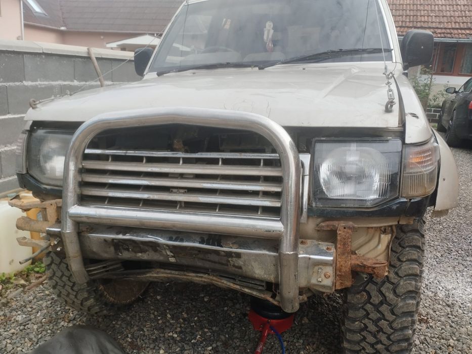 Dezmembrez mitsubishi pajero mk2
2.5 tdi
Cutie manuala reductor super