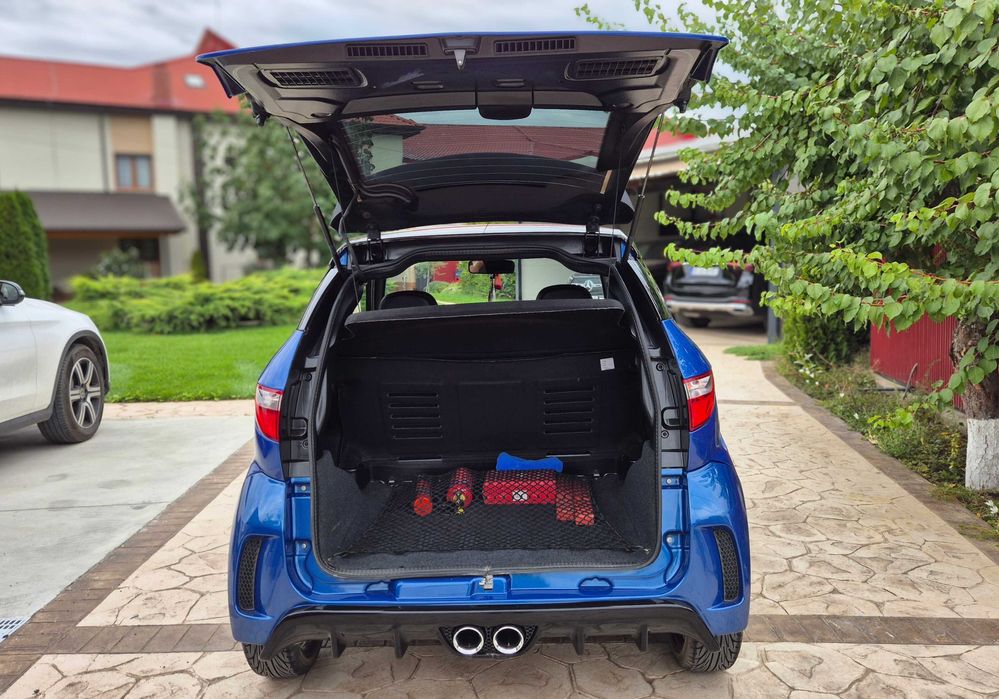 AIXAM Coupe GTI Diesel (16 ani - cat. B1)