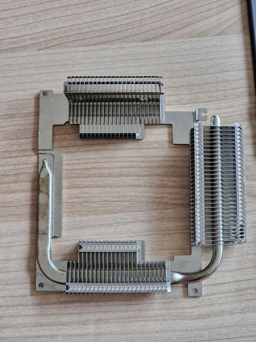 Vând sistem de răcire pe aer pentru placă video ASUS TUF GeForce RTX 4090 24GB OG Gaming