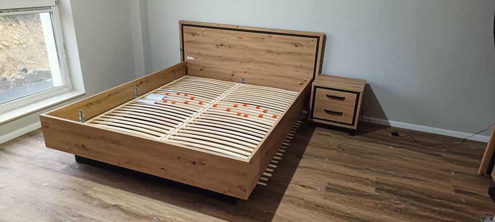 Montez mobila la domiciliul clientului