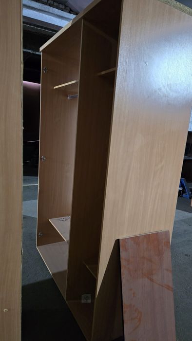 Шкафы,столы,тумбочки