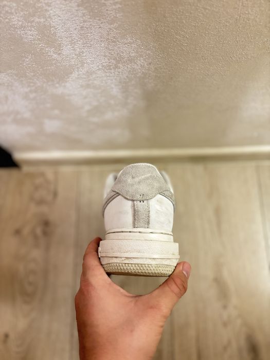 Nike Air Force 1 Luxe