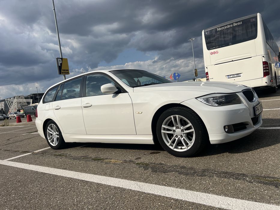 BMW Seria 3 2010 — imagine 2
