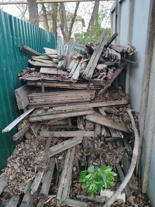 Дрова из старых окон