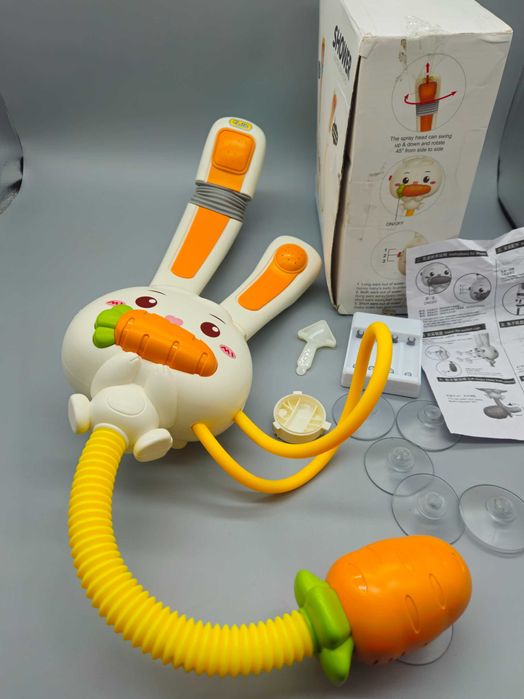 Електрически душ-играчка за баня с помпа, заек с вендузи и 2 душ глави