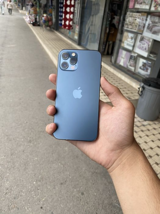Iphone 12 pro blue