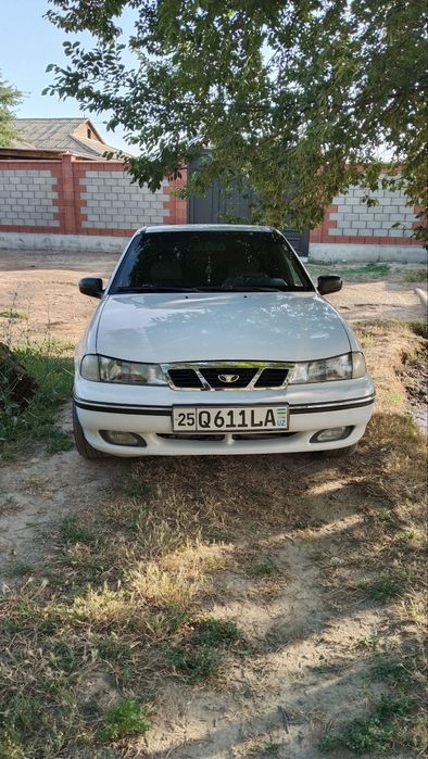 Холати жуда зу́р нексия 1 сотилади