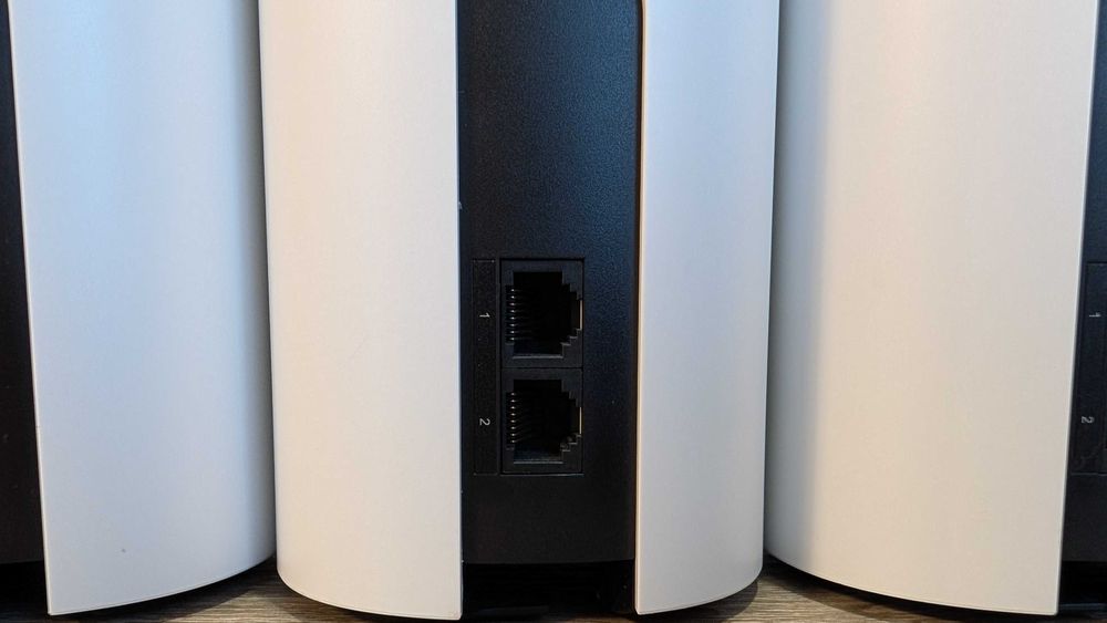 Sistem Mesh Wi-Fi TP-Link Deco M4 (Set 3 Unități)