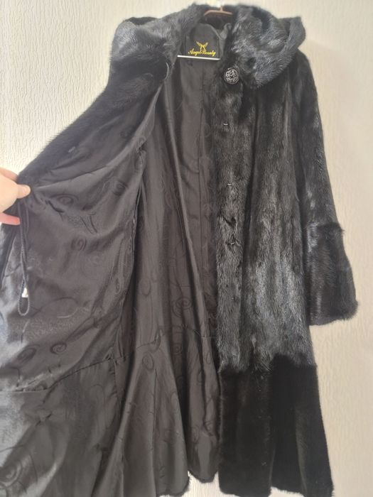 Продам норковую шубу