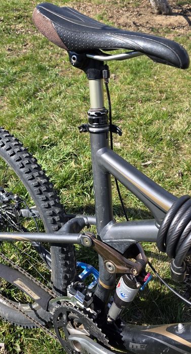 Specialised stump jumper full suspention