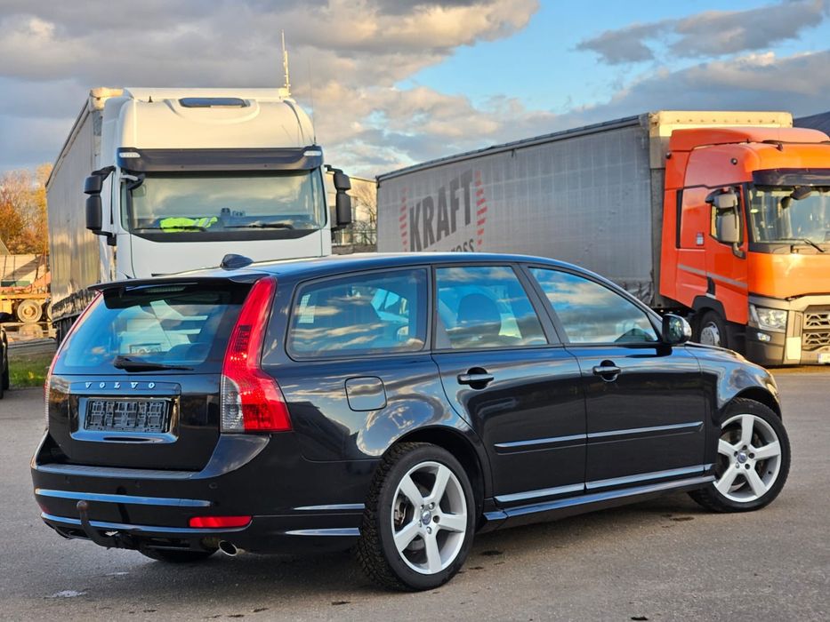 Volvo v50 R design e5