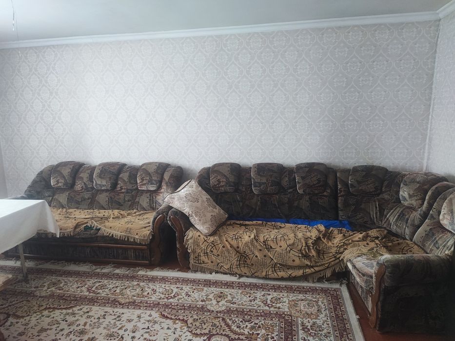 Диваны с крестом