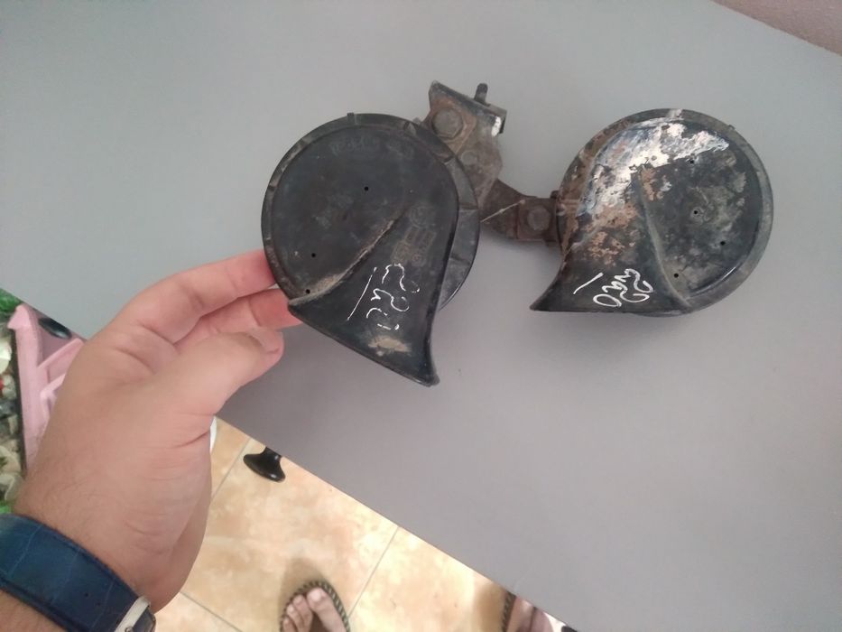 Vând claxon pentru opel astra h 1.7 cdti 2006