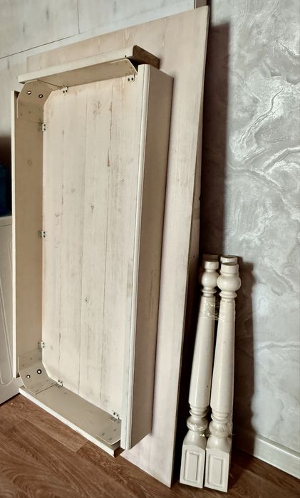 Стол с 6-ю стульями