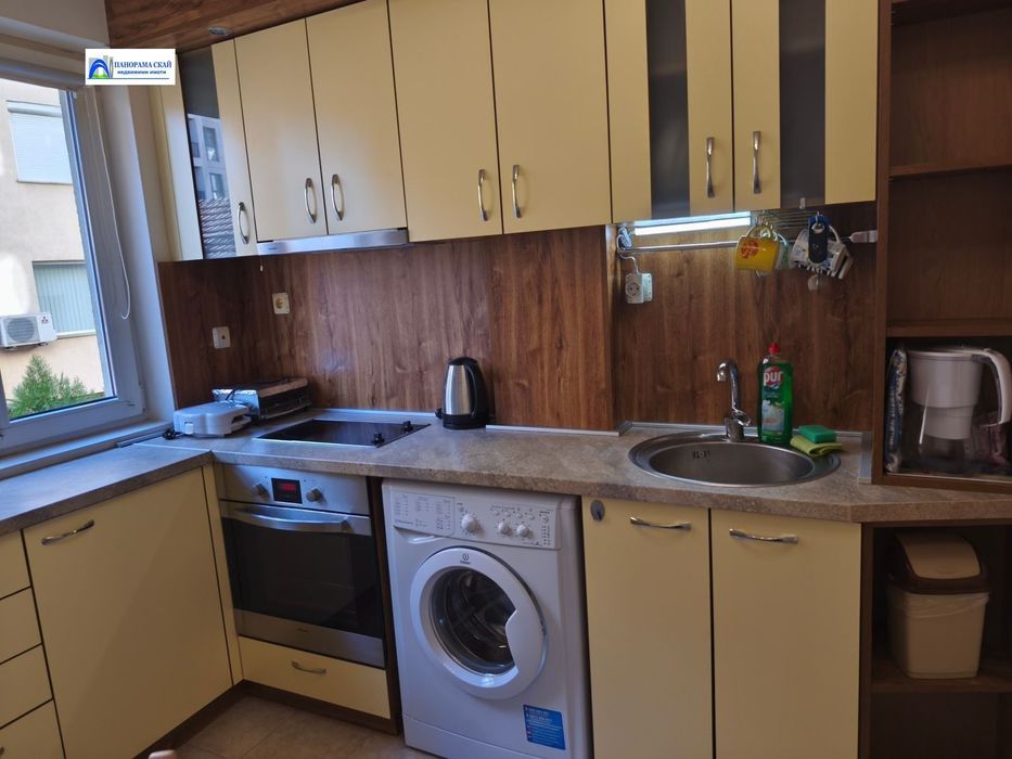 2-стаен в Плевен-Идеален център площ 61 цена 400