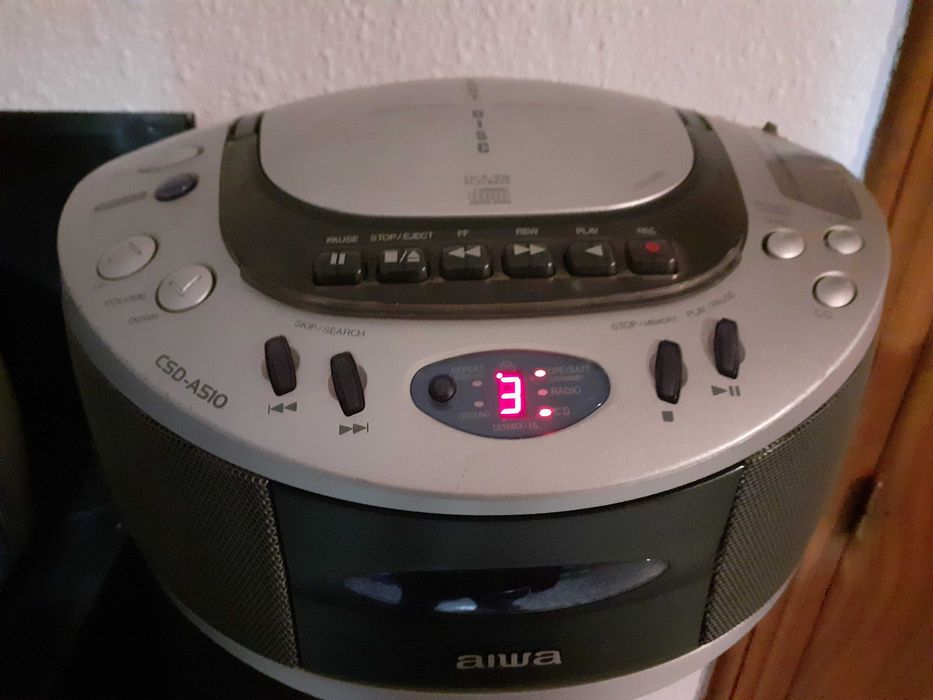 Casetofon Sanyo M2442k si Aiwa CSD-A510