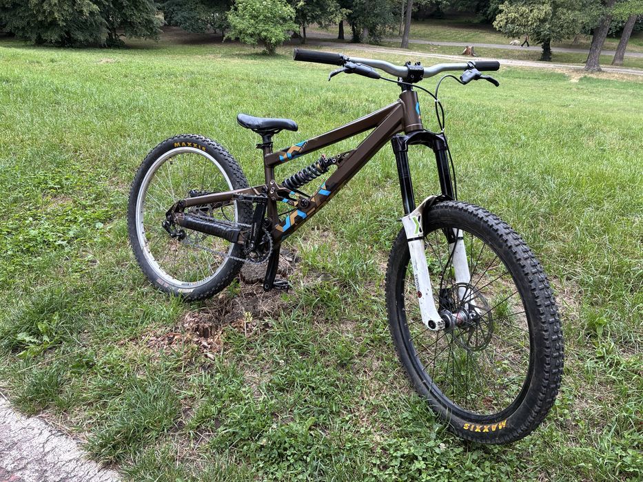 Mountain Bike Freeride SCOTT Voltage FR30