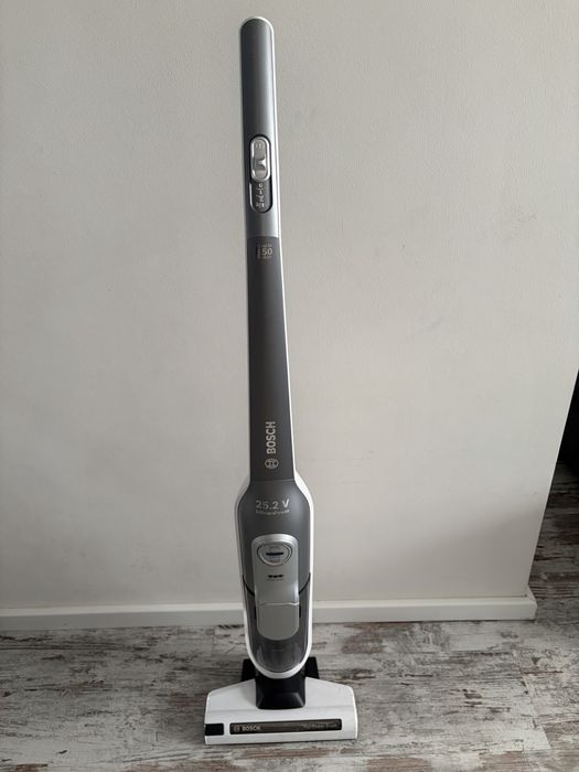 Vand aspirator vertical bosch